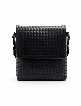 Bottega Veneta Messenger Bag V7346, чёрная кожа, плетение Intrecciato, регулируемый плечевой ремень фото