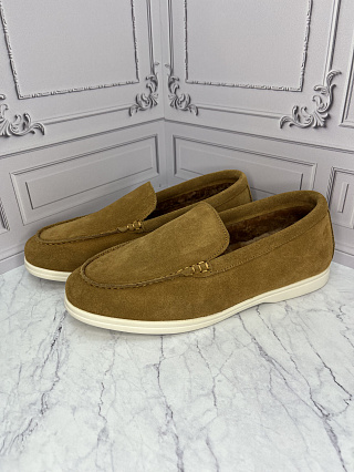 Замшевые лоферы Loro Piana с меховой подкладкой (горчично-коричневый / табачный) фото