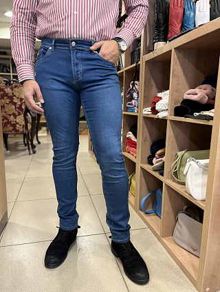 Джинсы Regular Fit фото