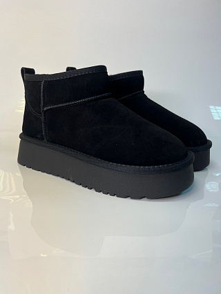Угги короткие на платформе черный фото